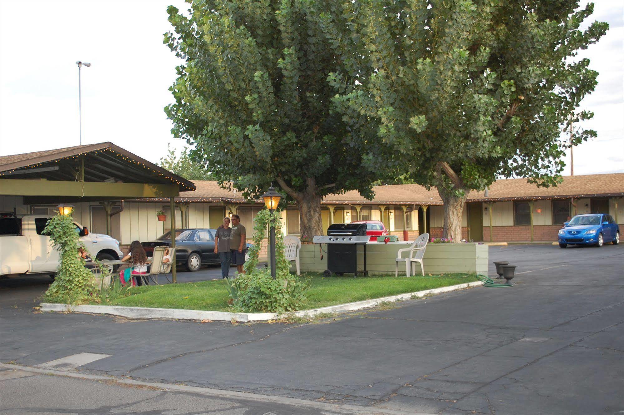 El Rancho Motel Bishop Kültér fotó